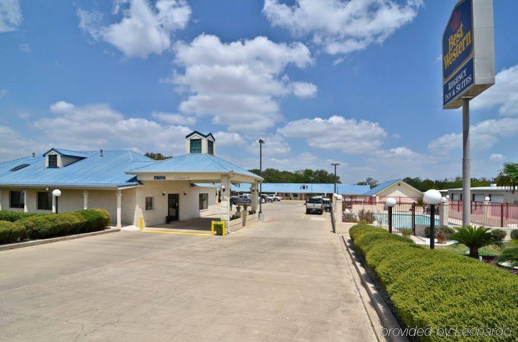 Gonzales Best Western Regency Inn & Suites מראה חיצוני תמונה