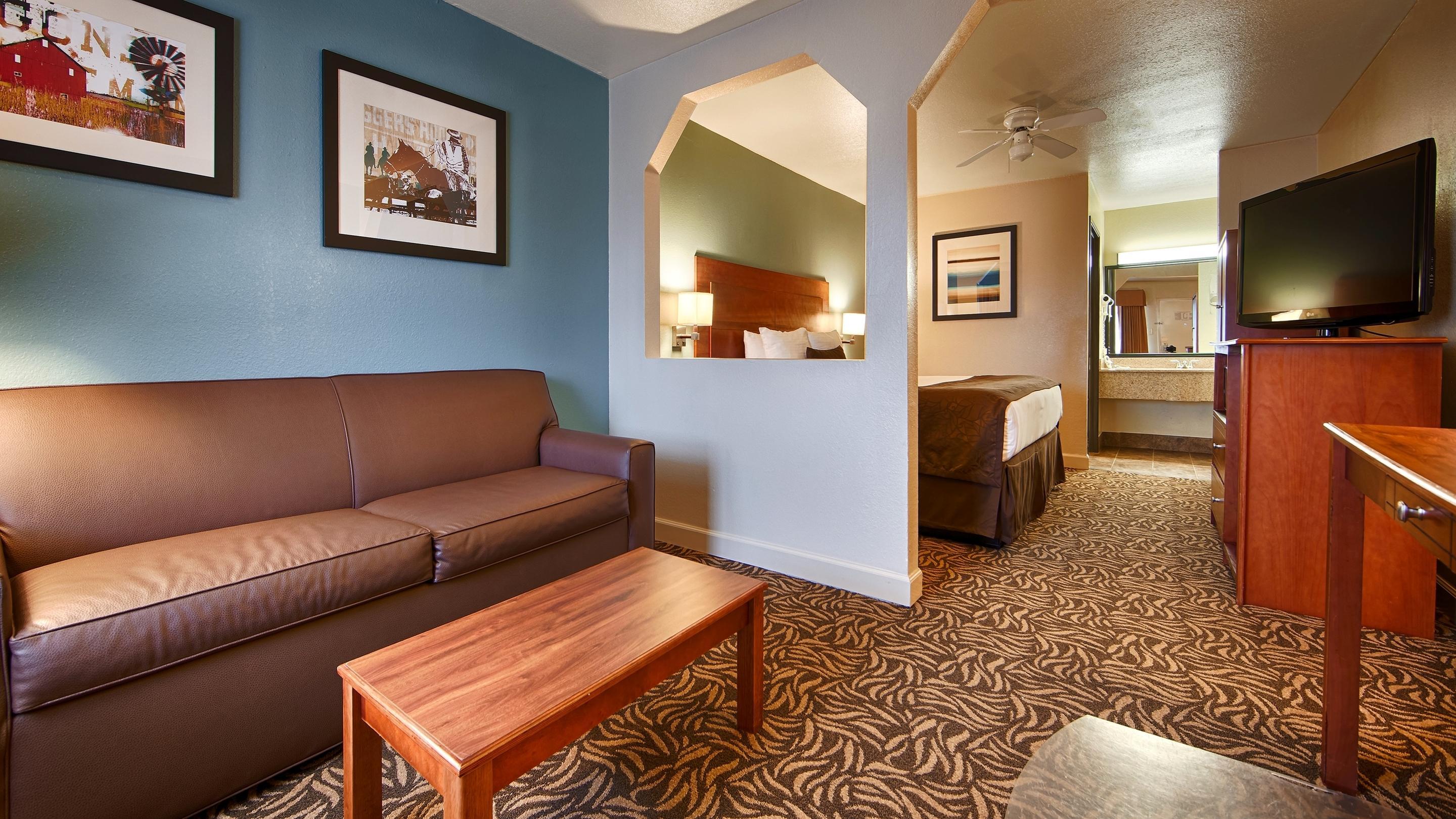 Gonzales Best Western Regency Inn & Suites מראה חיצוני תמונה