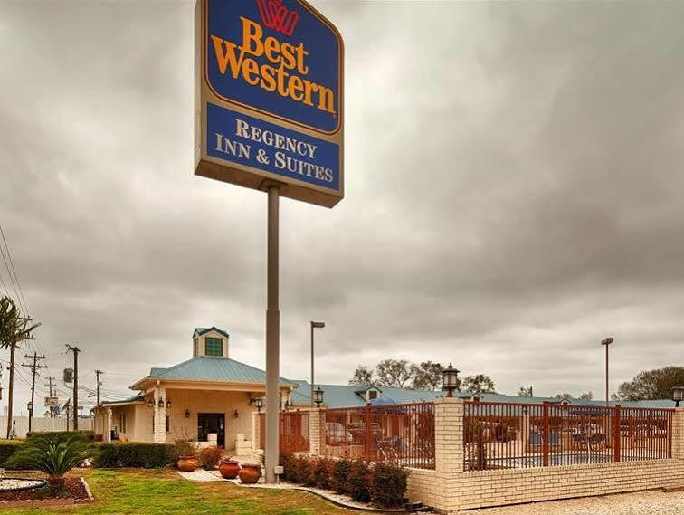 Gonzales Best Western Regency Inn & Suites מראה חיצוני תמונה